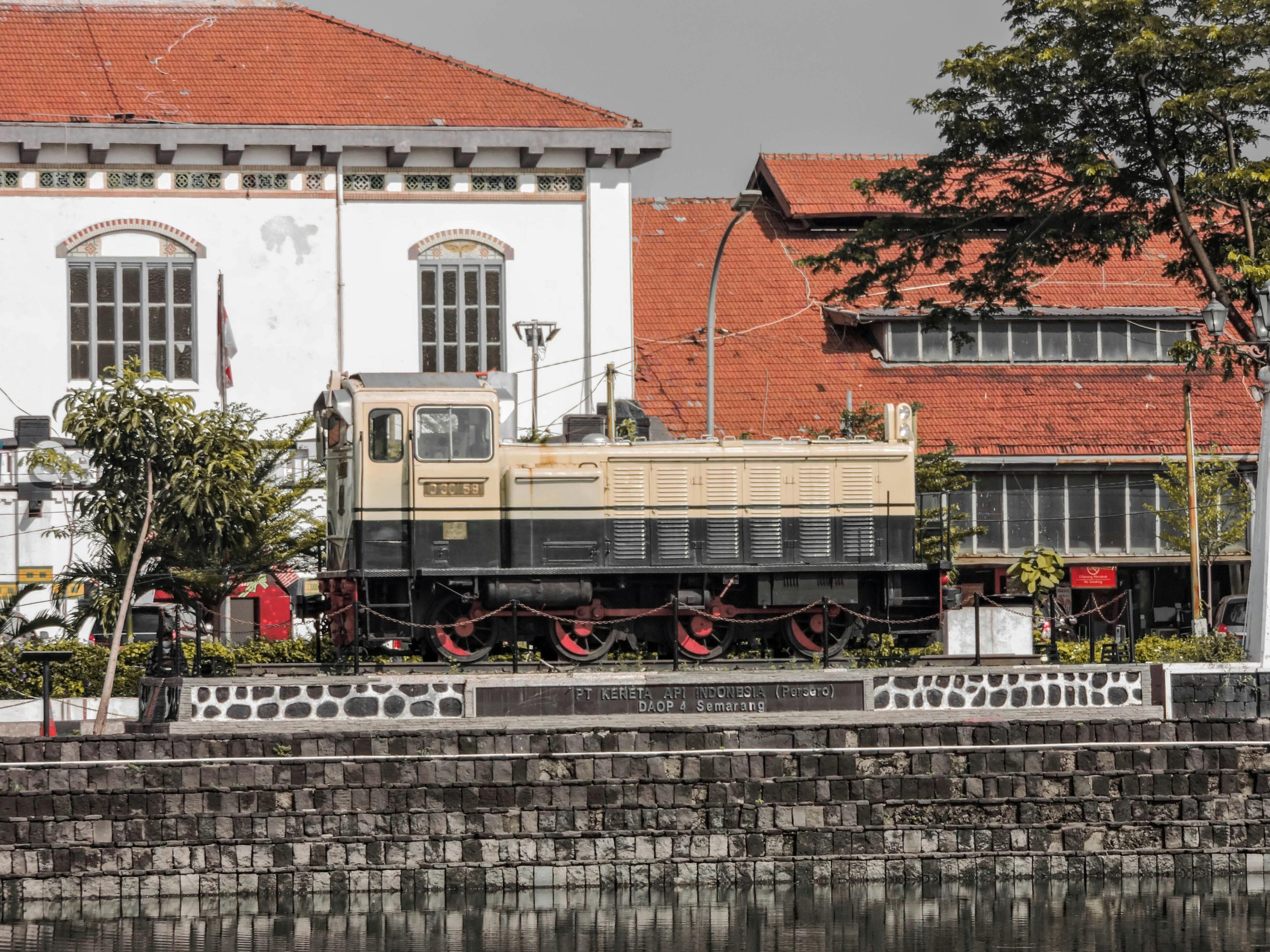 travel semarang tasikmalaya